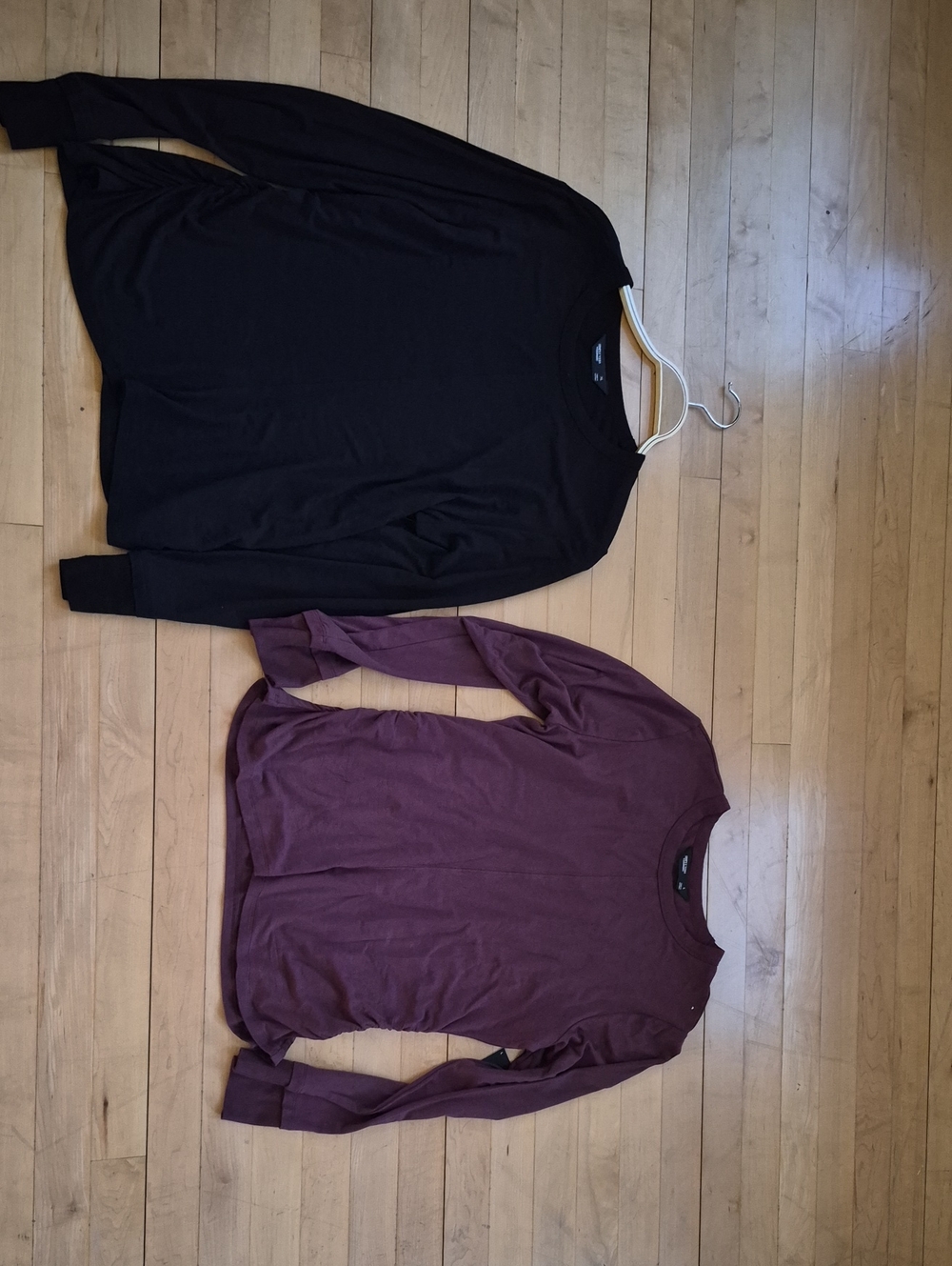 Simply vera wang Side Ruched Chic Brushed Top set of 2